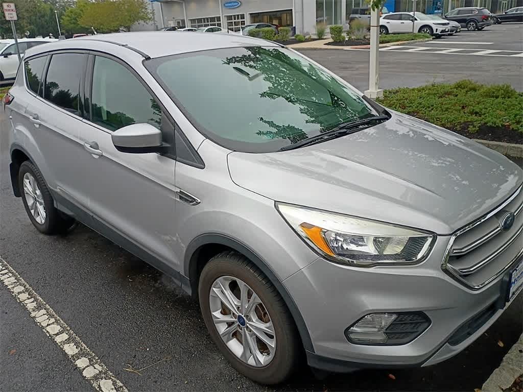 Thumbnail: 2017 Ford Escape - 3