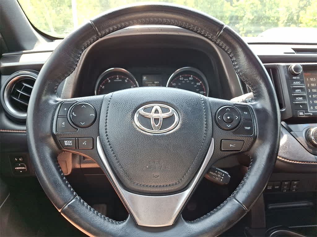 Thumbnail: 2016 Toyota RAV4 - 16