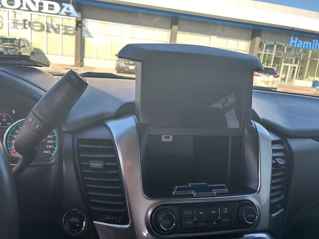 Thumbnail: 2017 Chevrolet Tahoe - 14