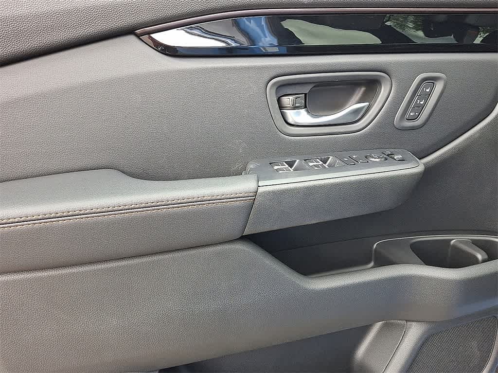 Thumbnail: 2025 Honda Pilot - 12