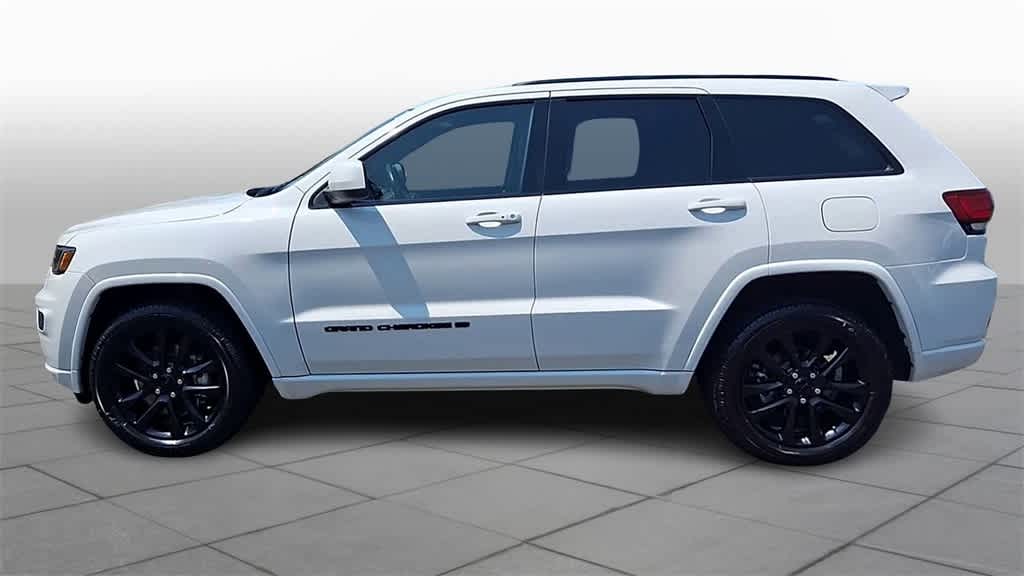 Thumbnail: 2022 Jeep Grand Cherokee - 5