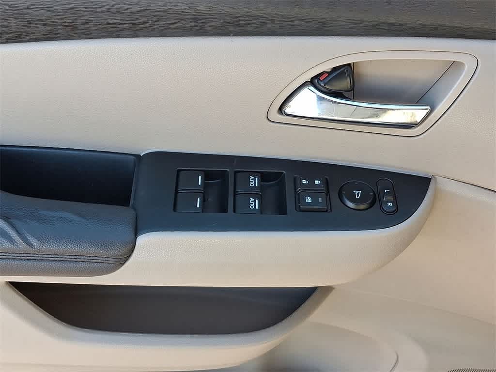 Thumbnail: 2014 Honda Odyssey - 10