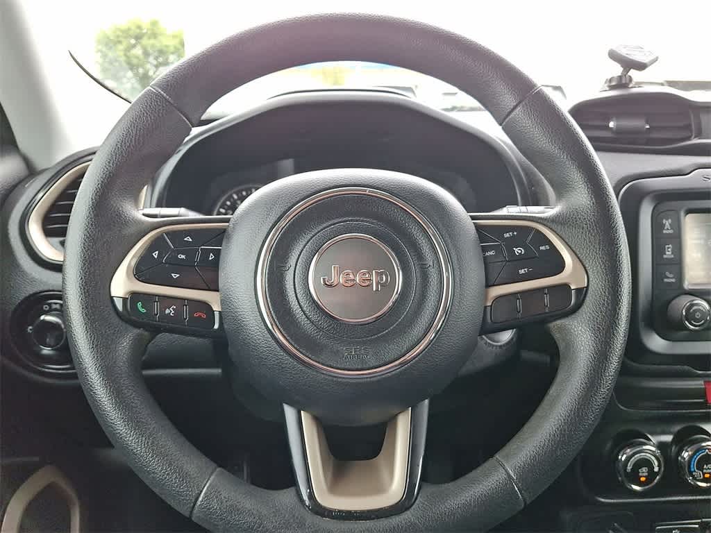 Thumbnail: 2016 Jeep Renegade - 16