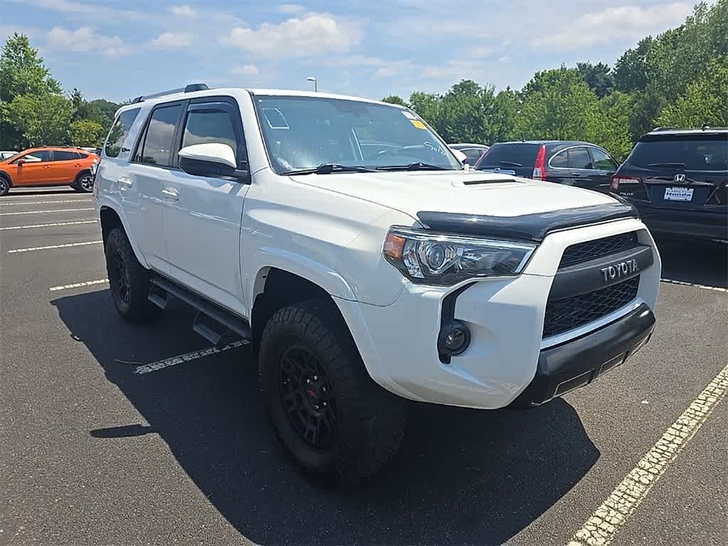 Thumbnail: 2018 Toyota 4Runner - 3