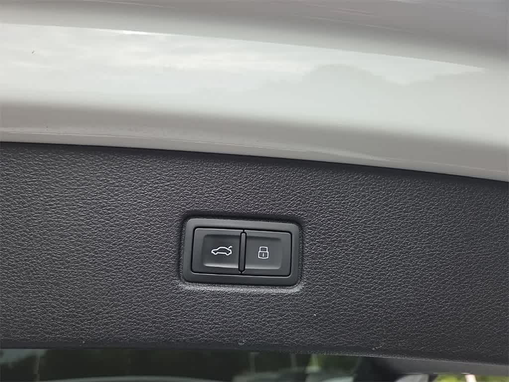 Thumbnail: 2018 Audi Q7 - 11