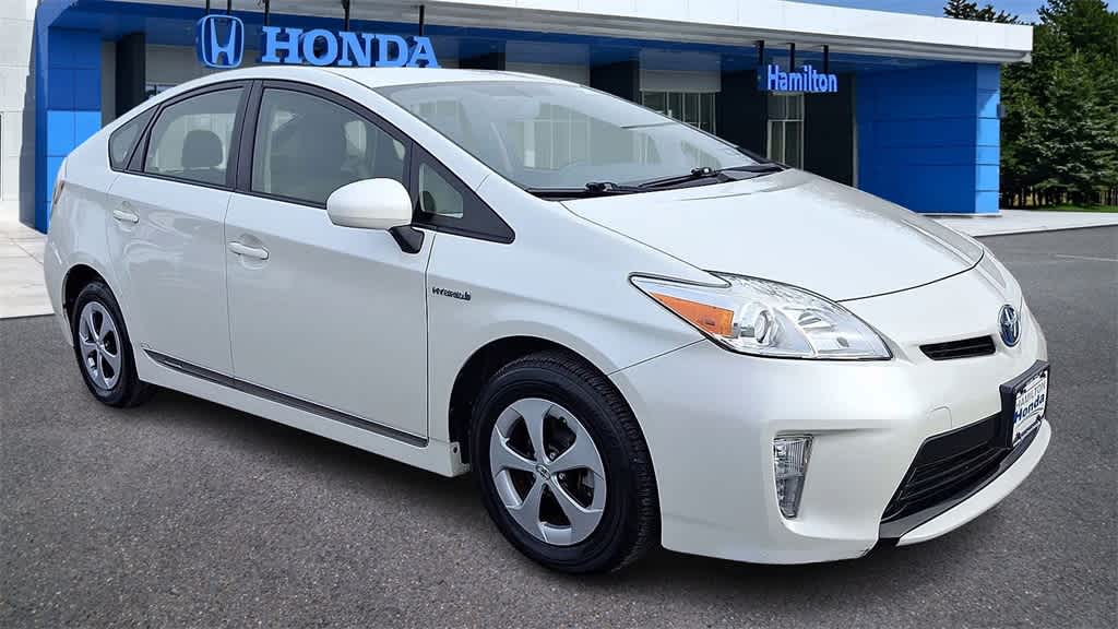 Thumbnail: 2015 Toyota Prius - 2