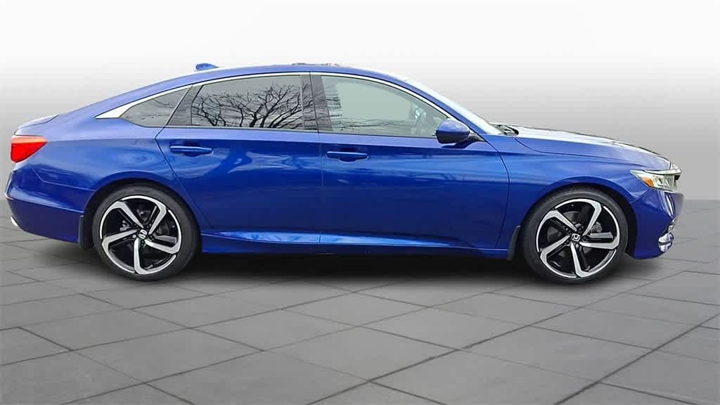 Thumbnail: 2018 Honda Accord - 9