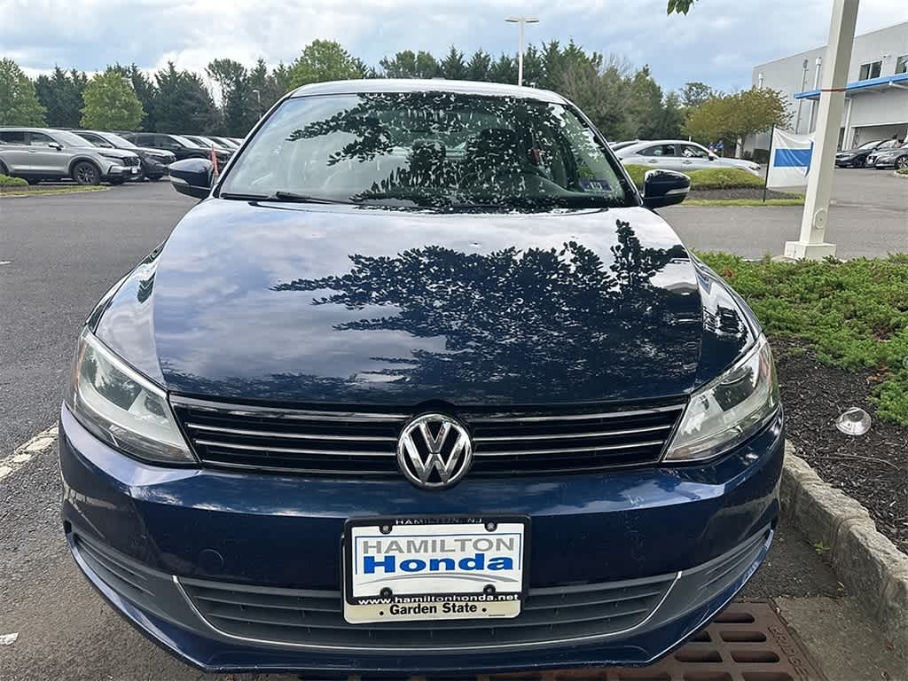Thumbnail: 2014 Volkswagen Jetta - 2