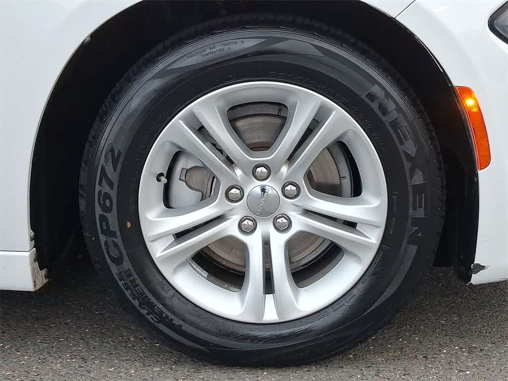 Thumbnail: 2020 Dodge Charger - 26