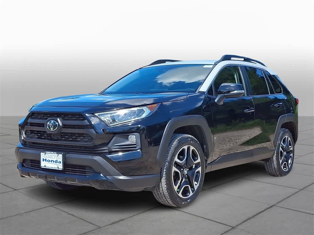 Thumbnail: 2019 Toyota RAV4 - 1