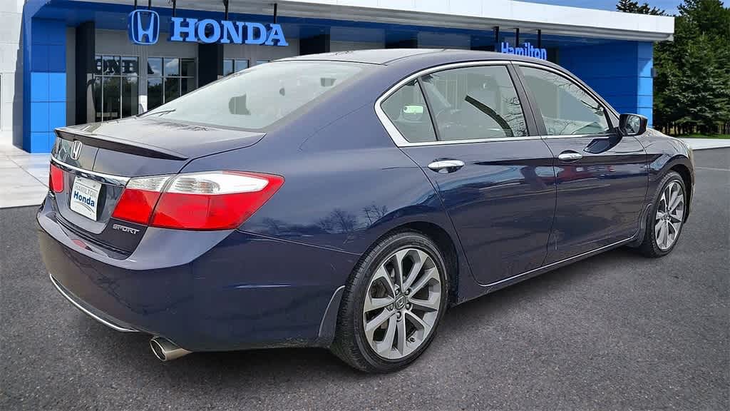Thumbnail: 2015 Honda Accord - 8