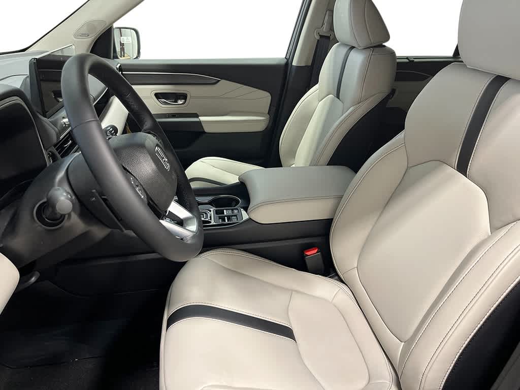 Thumbnail: 2026 Honda Pilot - 15