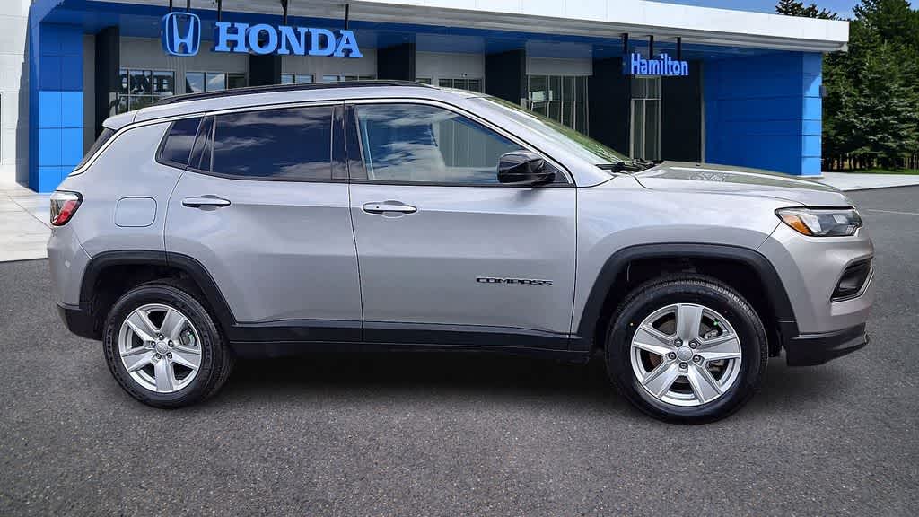 Thumbnail: 2022 Jeep Compass - 9