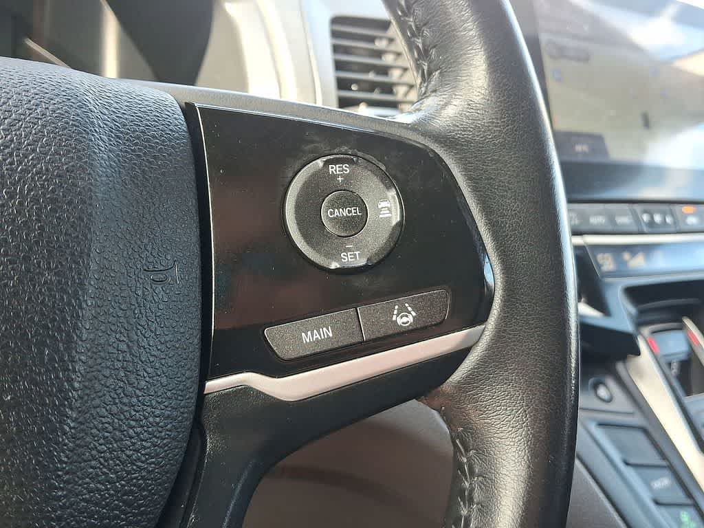 Thumbnail: 2018 Honda Odyssey - 18