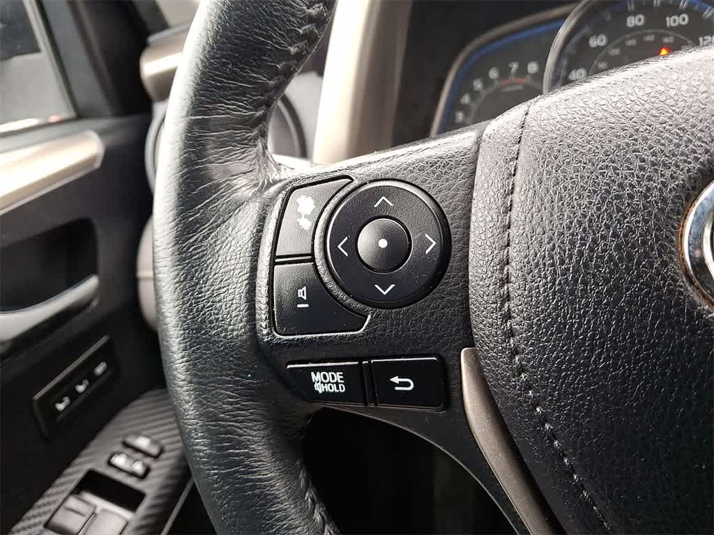 Thumbnail: 2015 Toyota RAV4 - 17