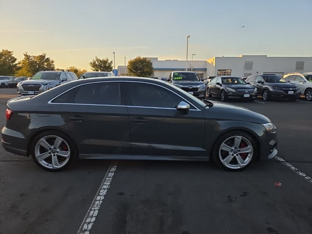 Thumbnail: 2019 Audi S3 - 4