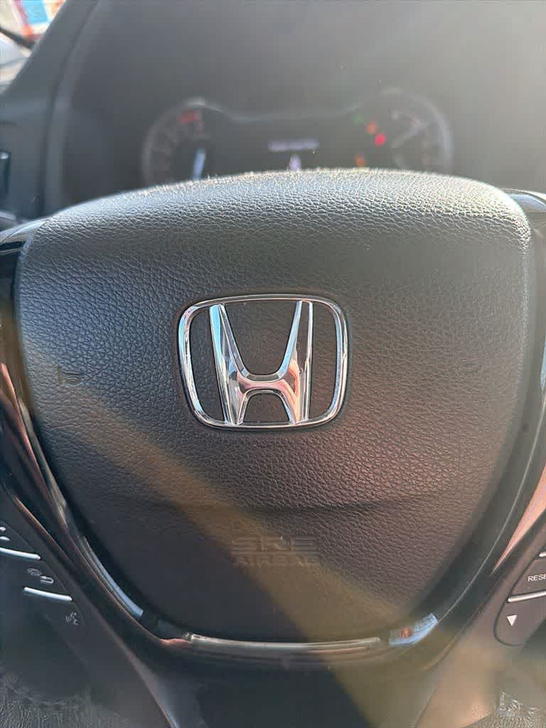 Thumbnail: 2016 Honda Pilot - 17