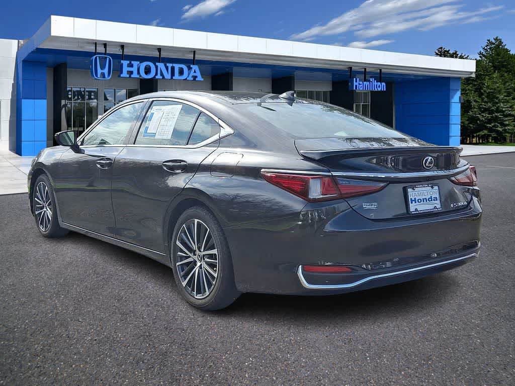 Thumbnail: 2023 Lexus ES - 22