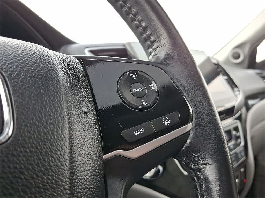 Thumbnail: 2019 Honda Pilot - 18