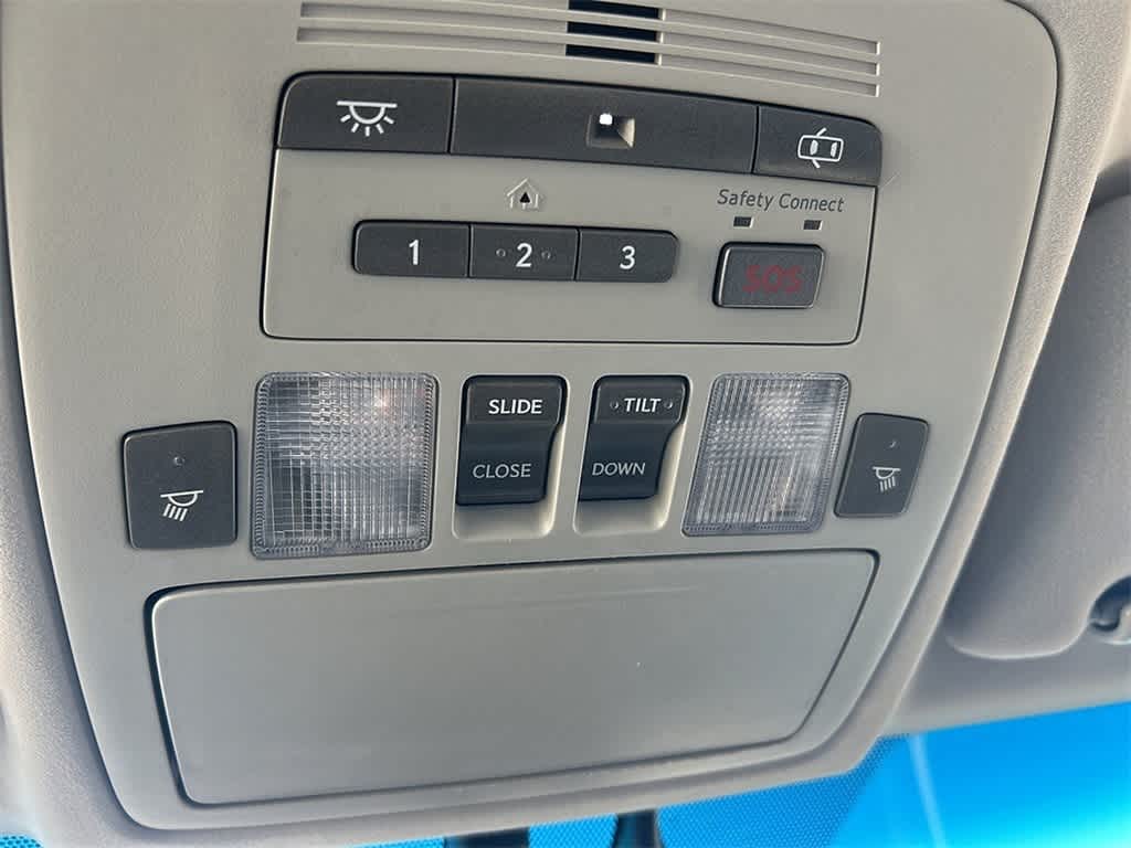 Thumbnail: 2011 Lexus ES - 21