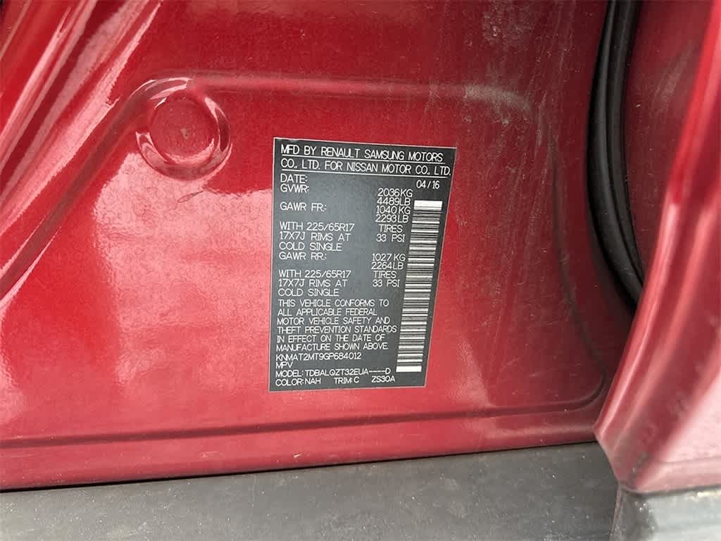 Thumbnail: 2016 Nissan Rogue - 8