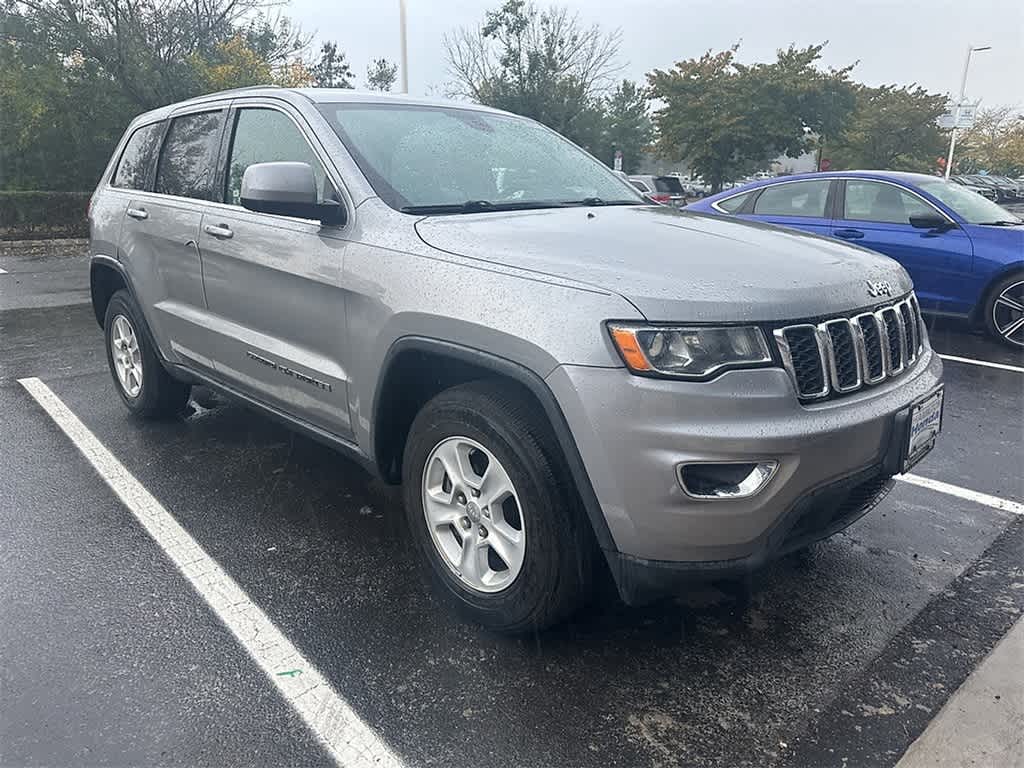 Thumbnail: 2017 Jeep Grand Cherokee - 3
