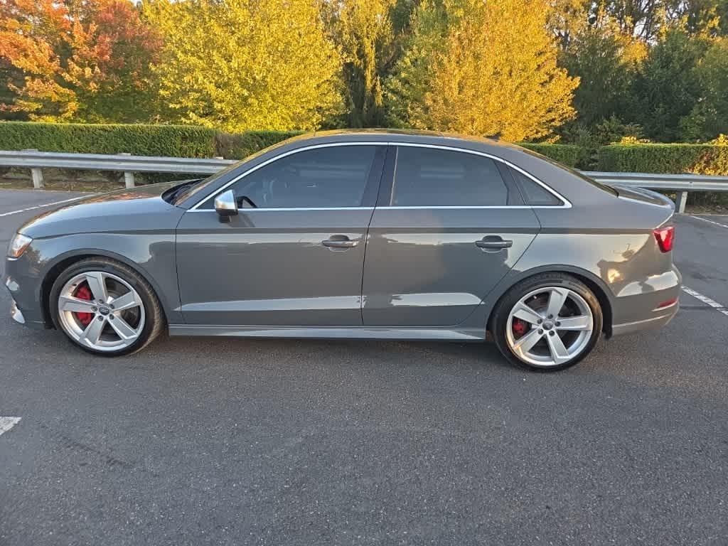 Thumbnail: 2019 Audi S3 - 8