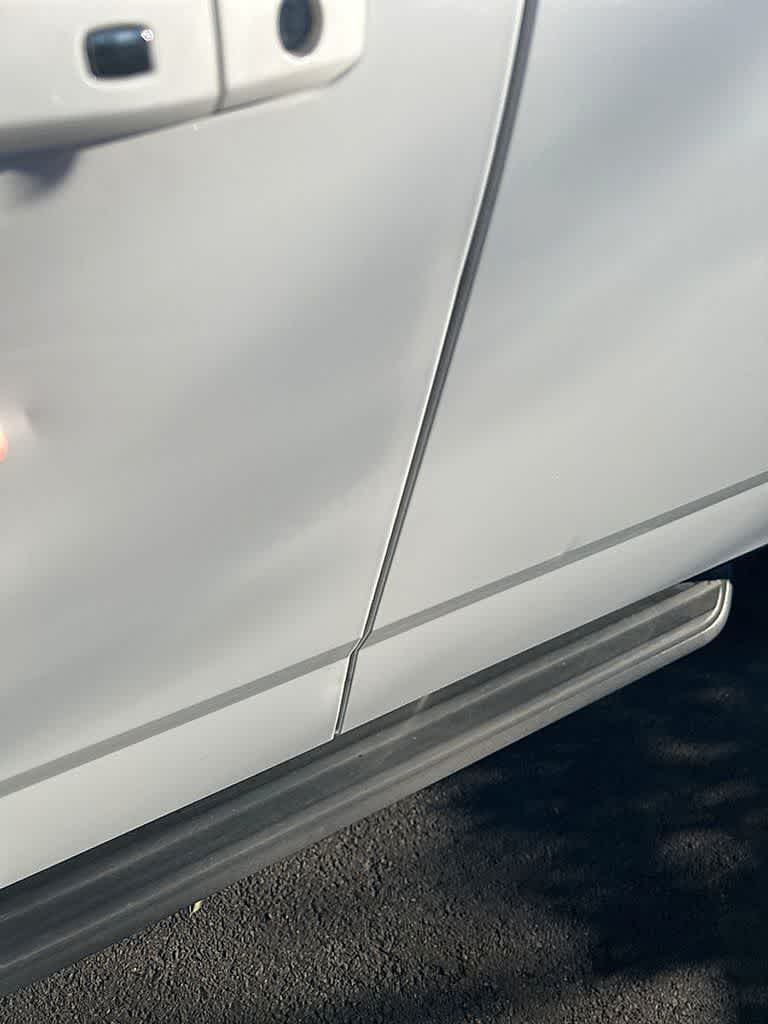 Thumbnail: 2017 Chevrolet Tahoe - 24