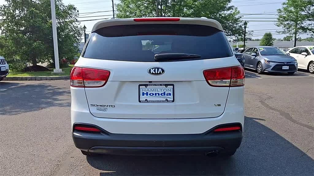 2017 Kia Sorento LX 7