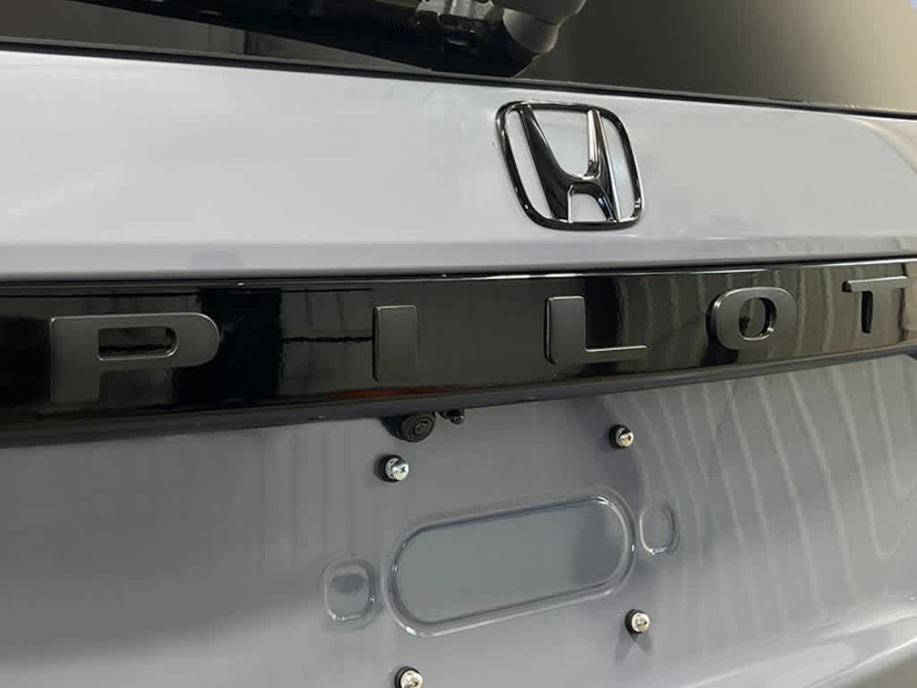 Thumbnail: 2026 Honda Pilot - 9