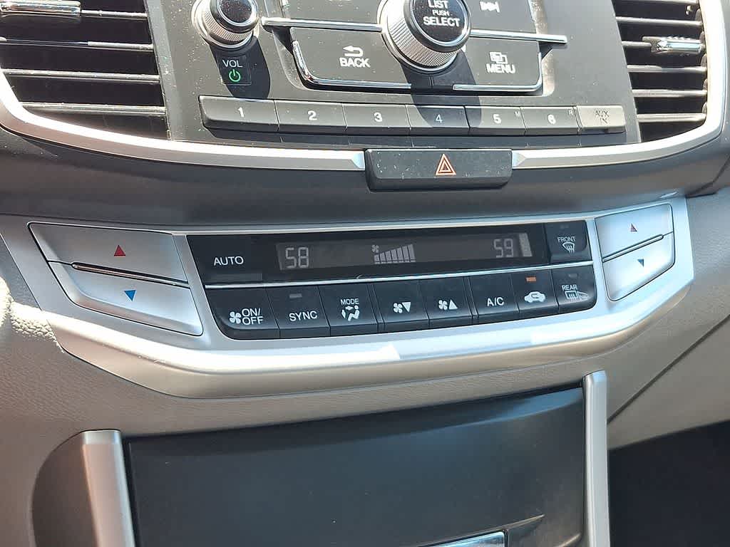 Thumbnail: 2015 Honda Accord - 19