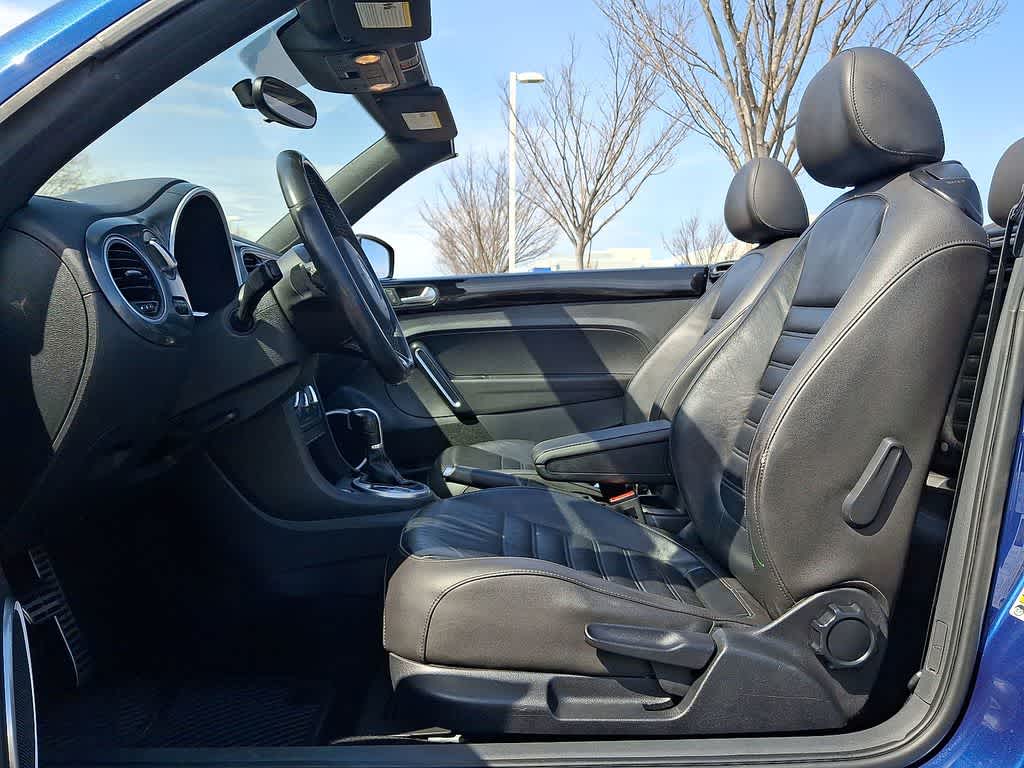 Thumbnail: 2014 Volkswagen Beetle - 11