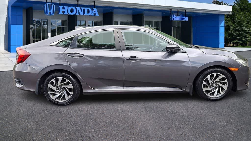 Thumbnail: 2017 Honda Civic - 9