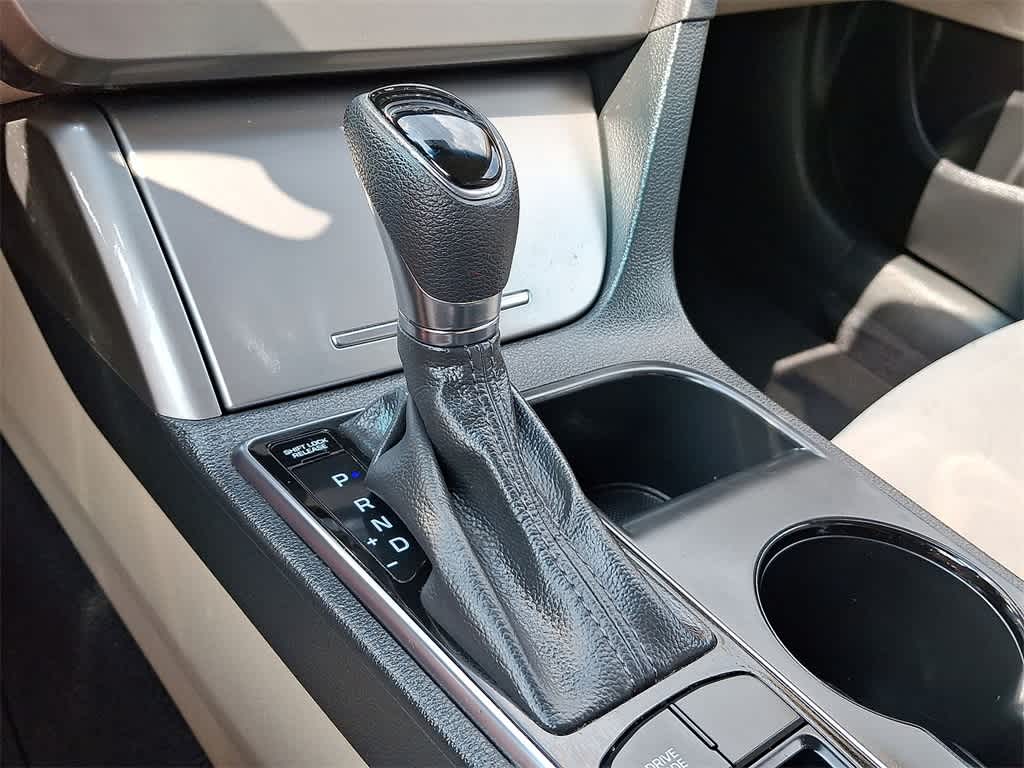 Thumbnail: 2015 Hyundai Sonata - 12
