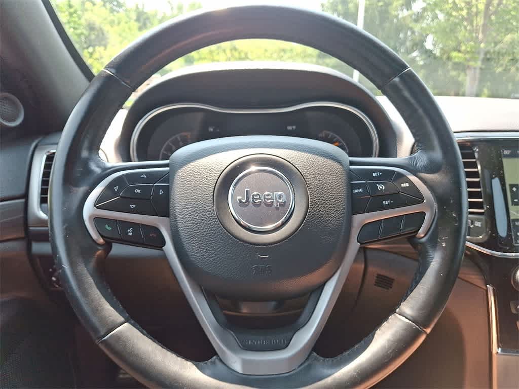 Thumbnail: 2022 Jeep Grand Cherokee - 16