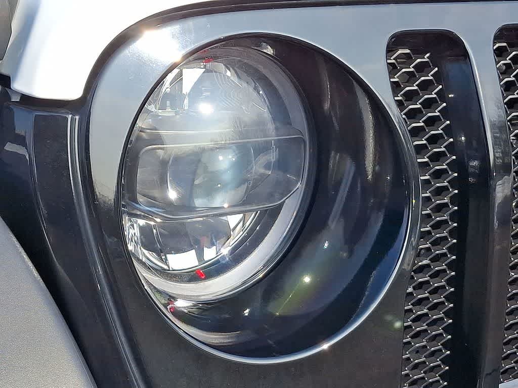 Thumbnail: 2023 Jeep Wrangler - 27