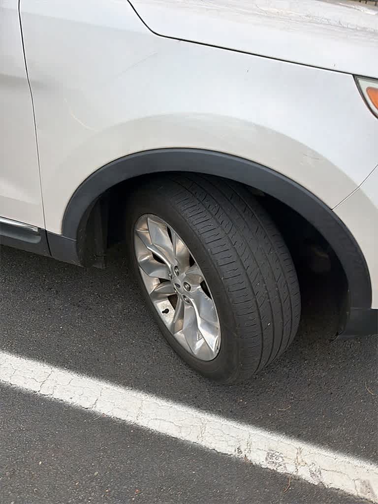 Thumbnail: 2013 Ford Explorer - 4