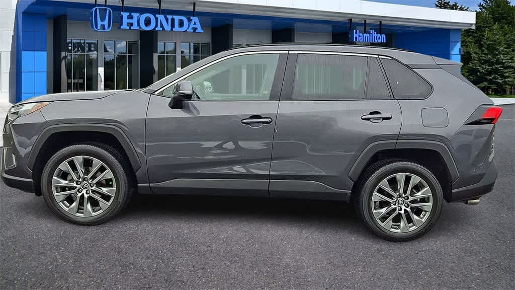 Thumbnail: 2022 Toyota RAV4 - 4