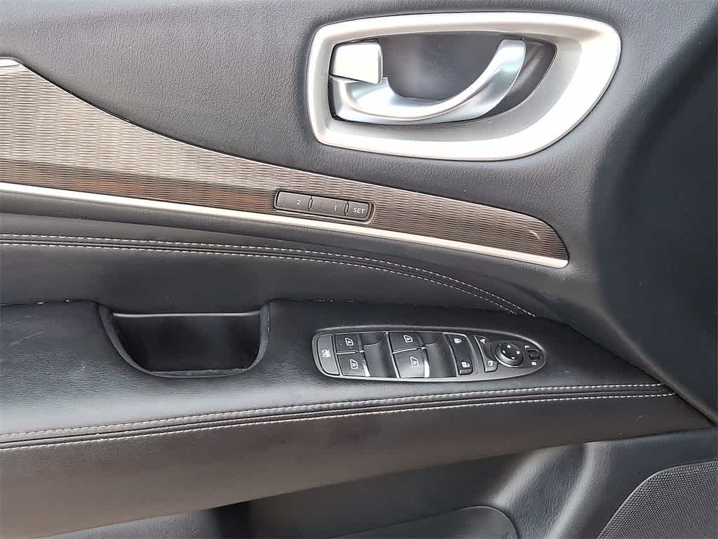 Thumbnail: 2020 INFINITI QX60 - 10