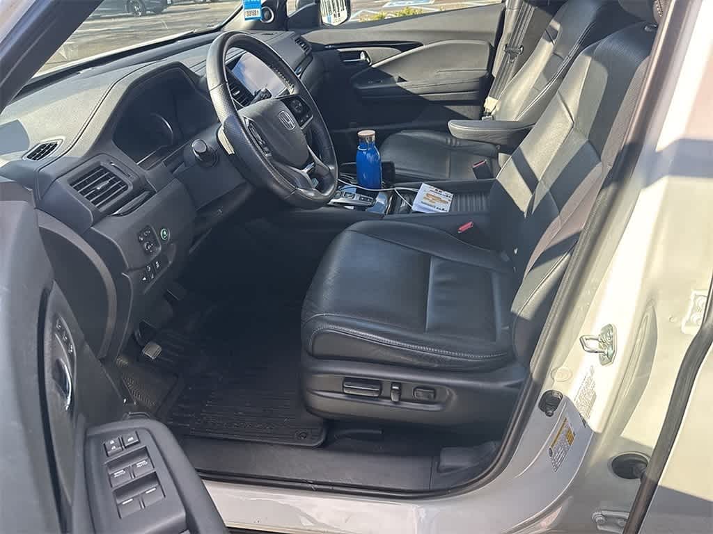 Thumbnail: 2020 Honda Passport - 8