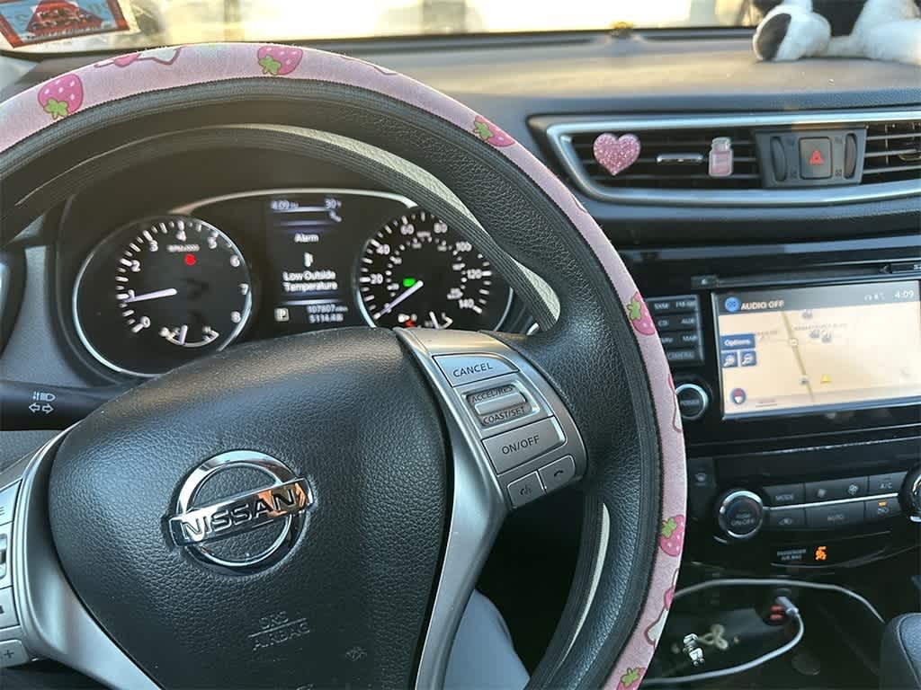 Thumbnail: 2016 Nissan Rogue - 11