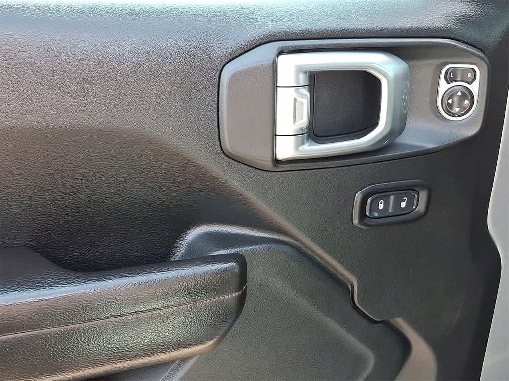 Thumbnail: 2018 Jeep Wrangler - 10