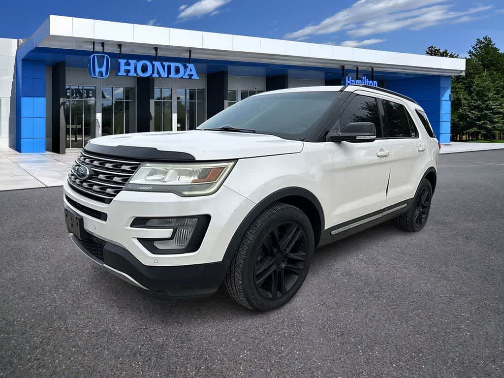 Thumbnail: 2016 Ford Explorer - 1