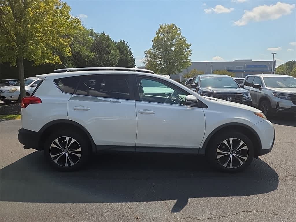 Thumbnail: 2015 Toyota RAV4 - 4