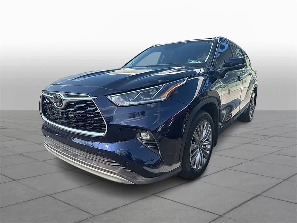 Thumbnail: 2021 Toyota Highlander - 1