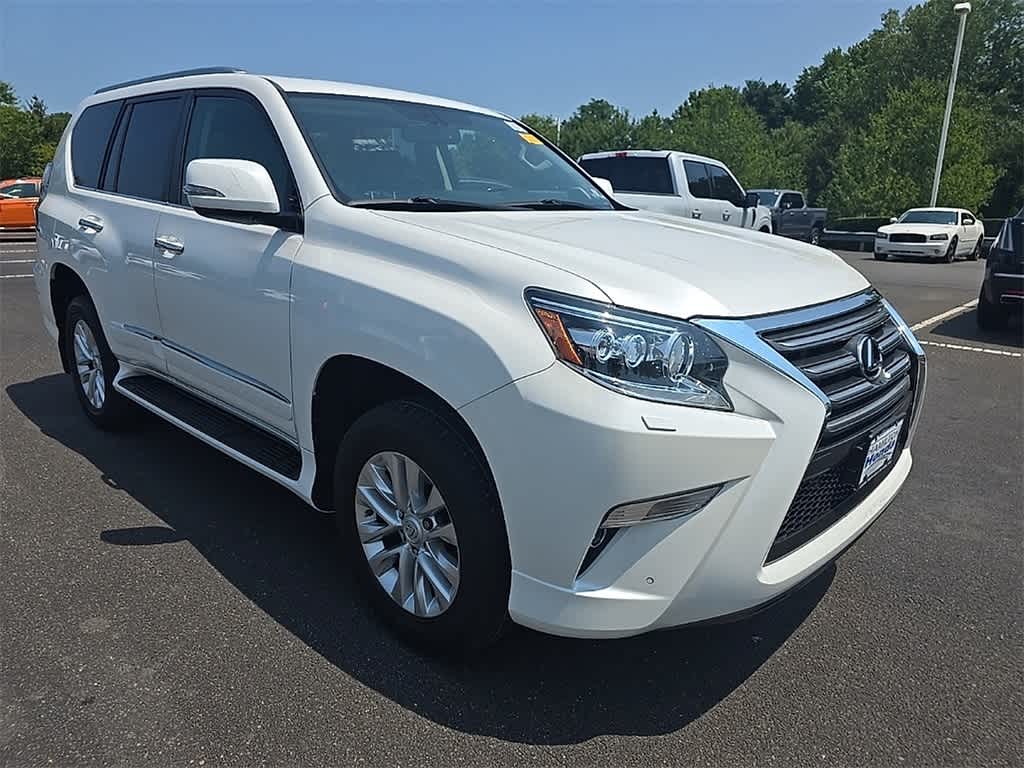 Thumbnail: 2019 Lexus GX - 3