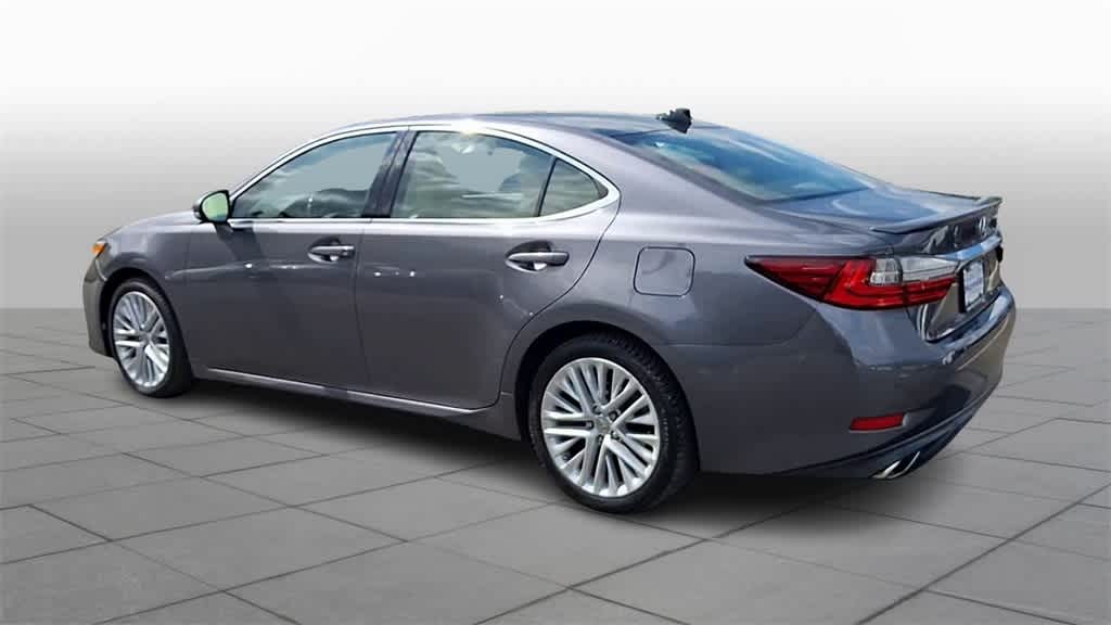 Thumbnail: 2016 Lexus ES - 6