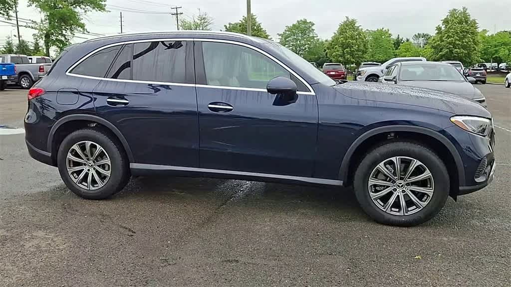 2024 Mercedes-Benz GLC 300 9