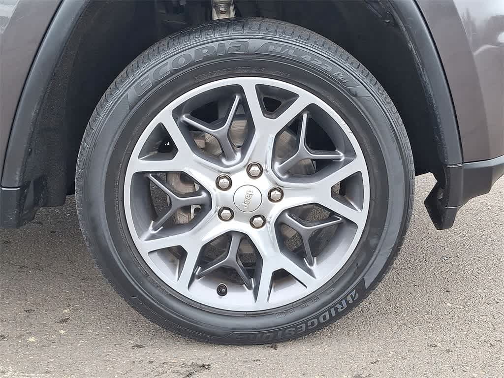 Thumbnail: 2019 Jeep Grand Cherokee - 26