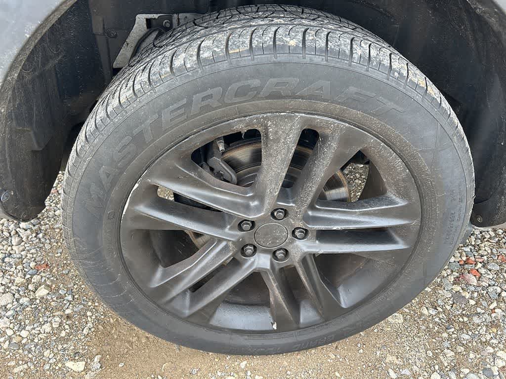 Thumbnail: 2016 Ford Explorer - 10